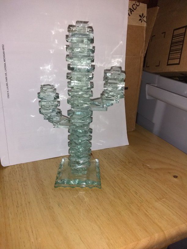 Glass Cut Cactus Sculpture Paperweight 9 Inches Tall