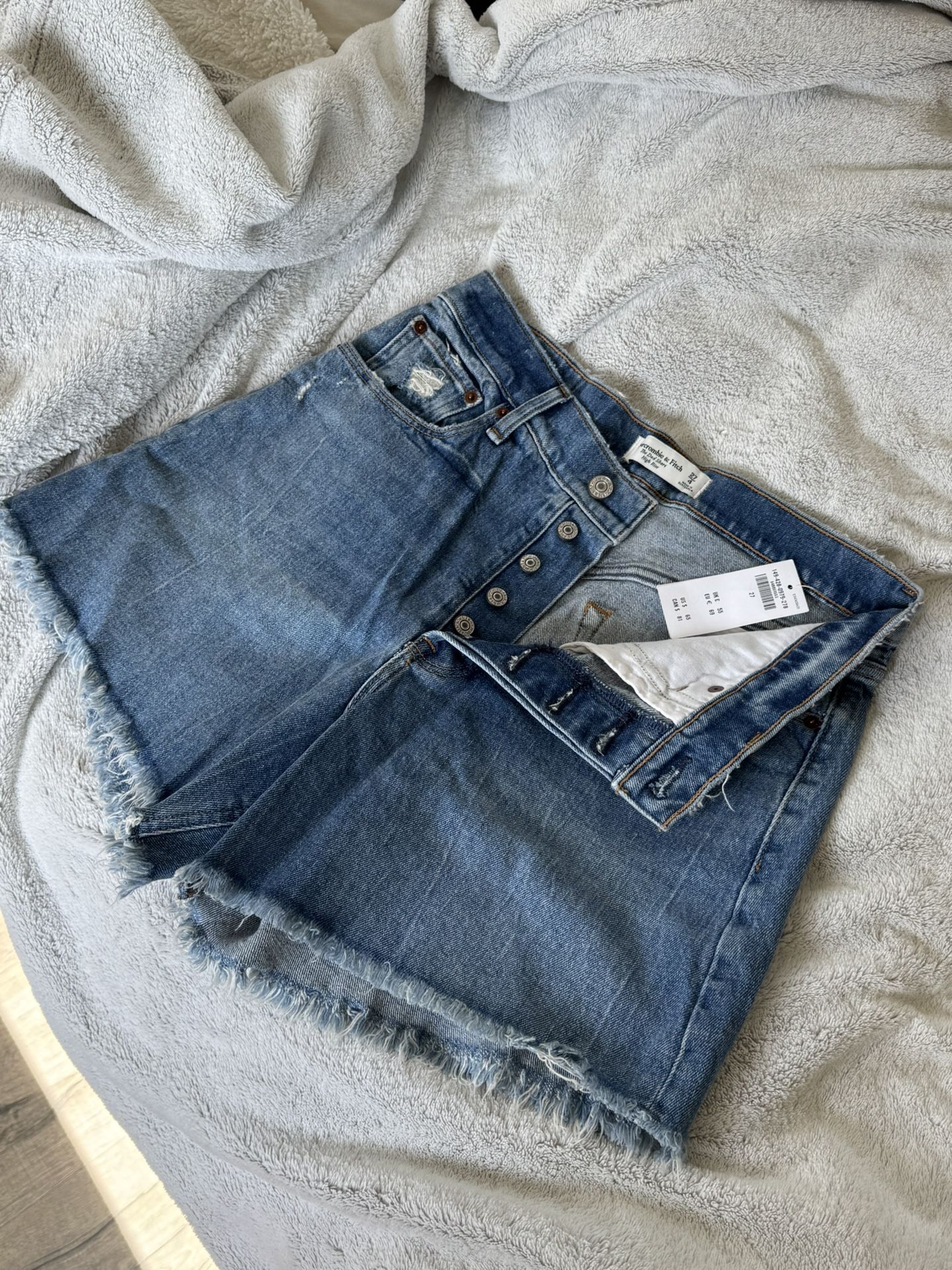 abercrombie and fitch shorts