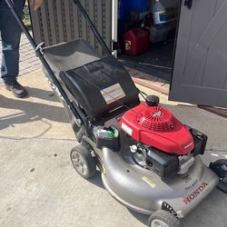 Honda self propelled mower