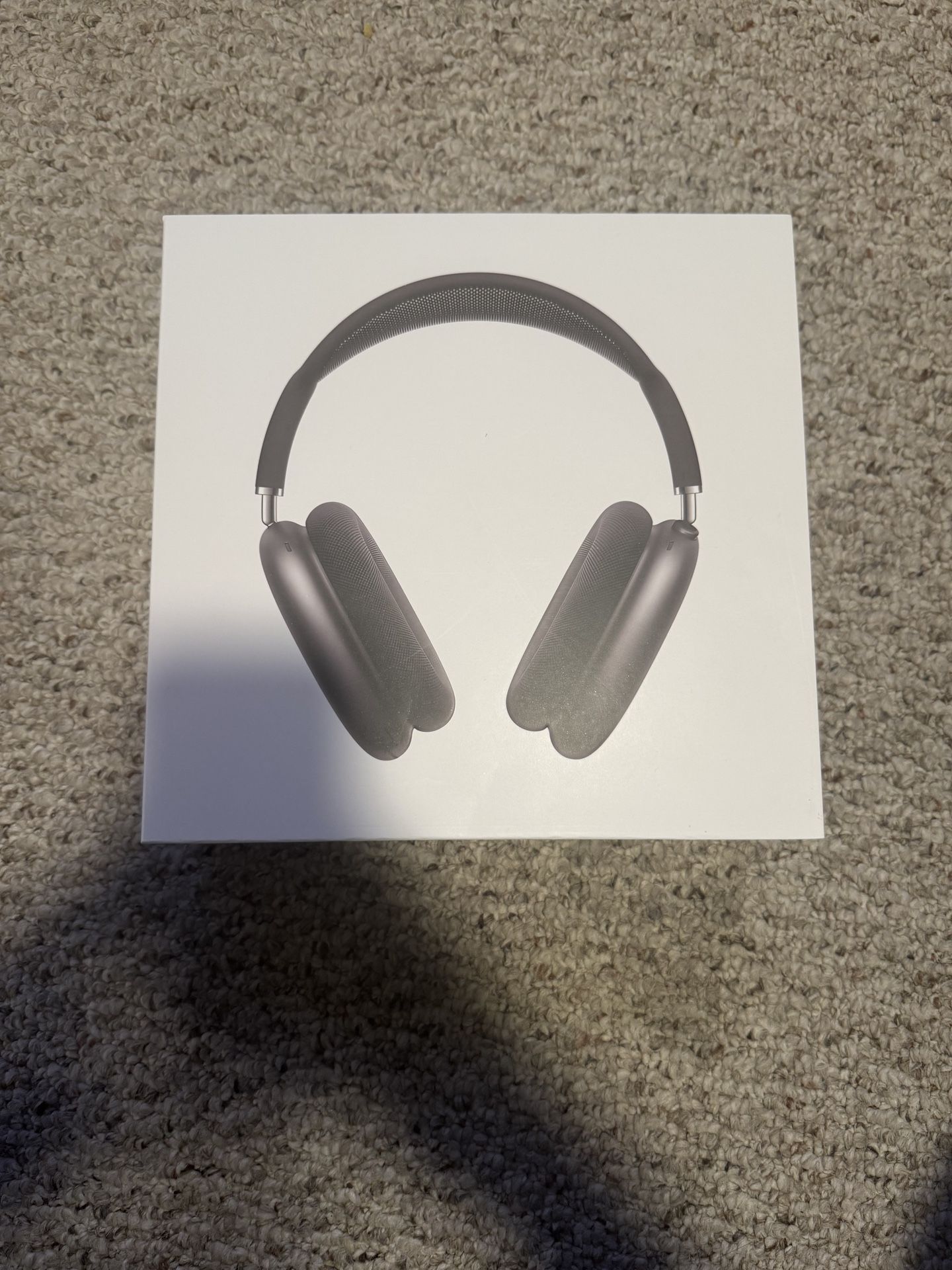 Apple AirPods Max Wireless Over-Ear Headset - Space Gray