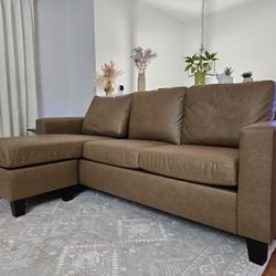 Chaise Sectional 86"L x 54.75"D x 37.75"H