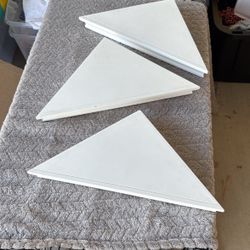 3 Corner Shelves