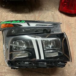 2021-23 HYUNDAI SANTA FE RH HEADLIGHT FULL LED OEM 