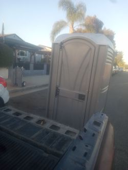 Portable restroom