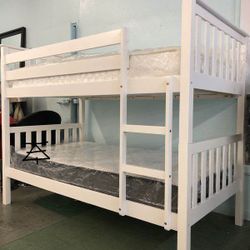 Bartly Natural Pine Twin/Twin Bunk Bed With Twin Trundle
Homelegance