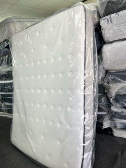 Queen mattress sealy 🦖