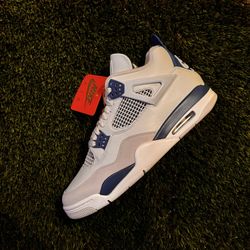 Jordan 4 Military Blue (2024)