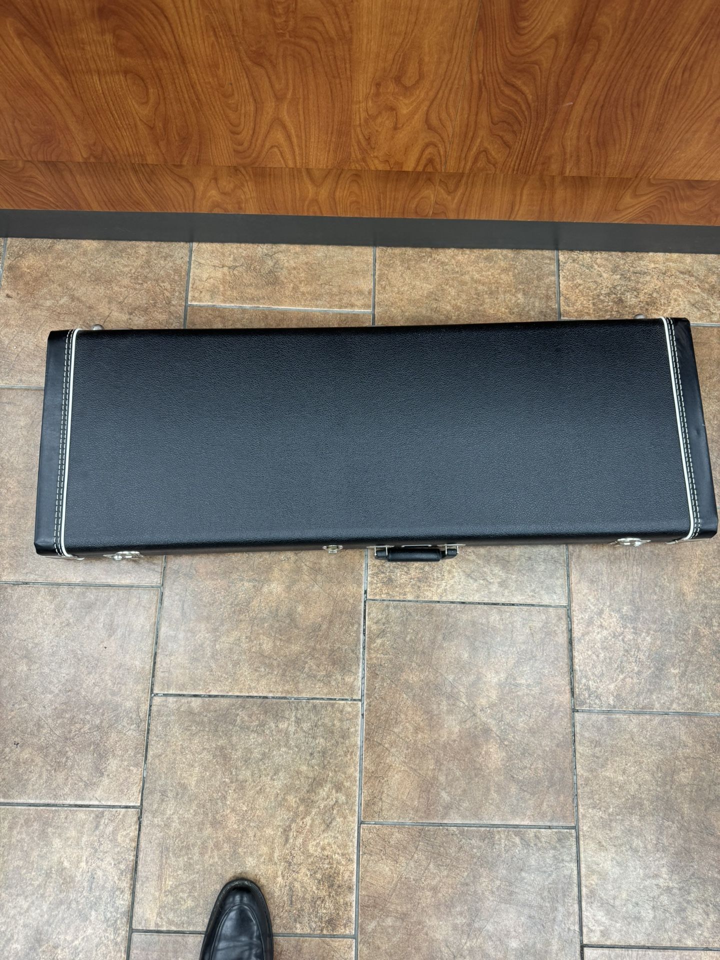 FENDER HARD CASE