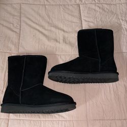 New Koolaburra by Ugg boots, 7.5 W