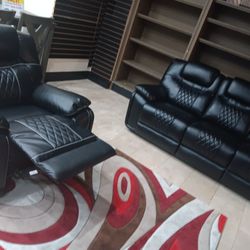 *Weekly Feature*---Santiago Mature Black Leather Reclining 3 Piece Sets---Delivery And Easy Financing Available👌