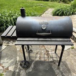 Rivergrille Barrel Charcoal Grill