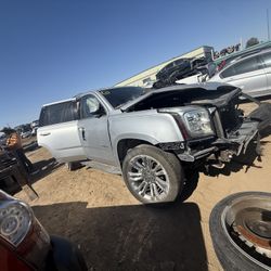 GMC Yukon 2017 2wd 5.3  Parts 