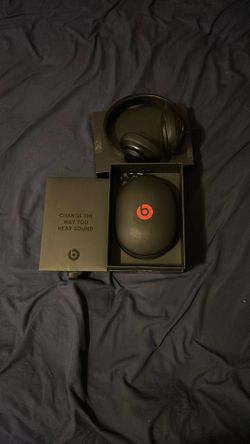 Beats Studio 3 (Over Ear Noise Canceling)