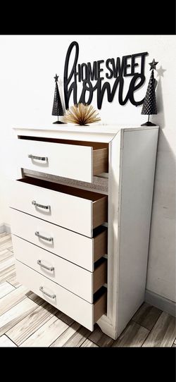 DresserDelivery Available