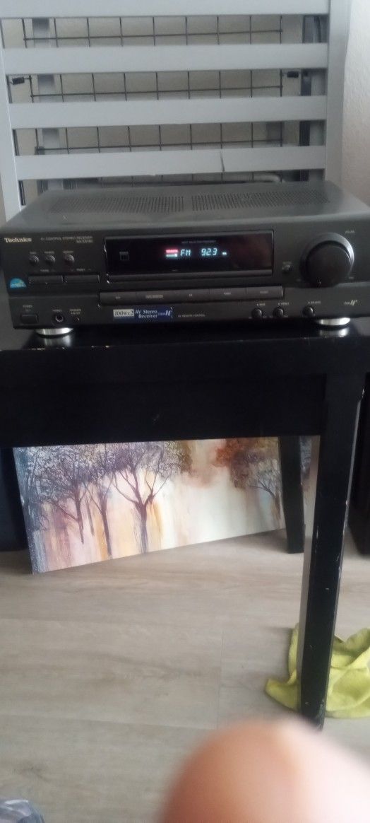 Technics SA-EX140 Am/ Fm Stereo Receiver For Sale.