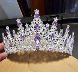 Tiara/crown