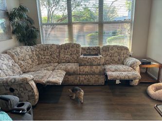 La-Z-Boy five piece sectional.