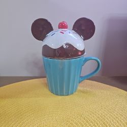 Mickey Mouse Cupcake Mug With Lid