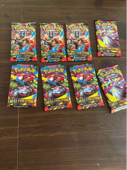 Pokemon packs mega evolution