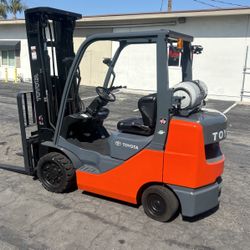 Toyota Forklift 6500 Pound Capacity 