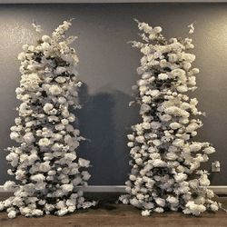 Whimsical Wedding Decor – Showcasing Elegant Floral Designs himself method