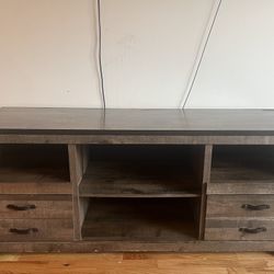 Entertainment Center/ TV Stand 