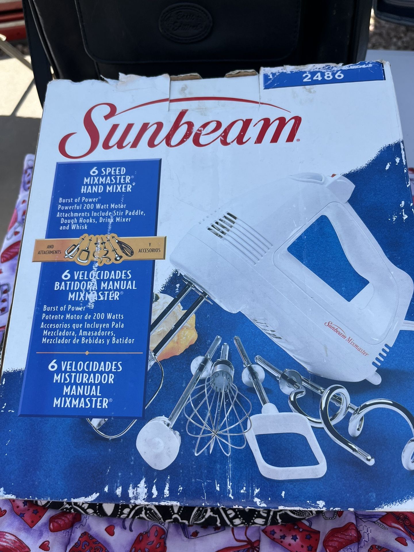 Sunbeam 6 Speed Hand Mixer New WTH 6 Pieces