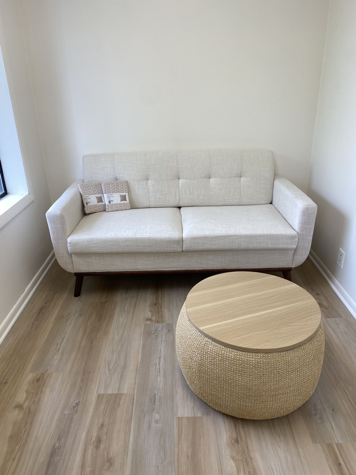 Brand NEW 65.2" W Loveseat Sofa, Mid Century Modern Decor