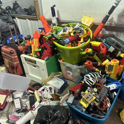 Over 100 Nerf Guns 