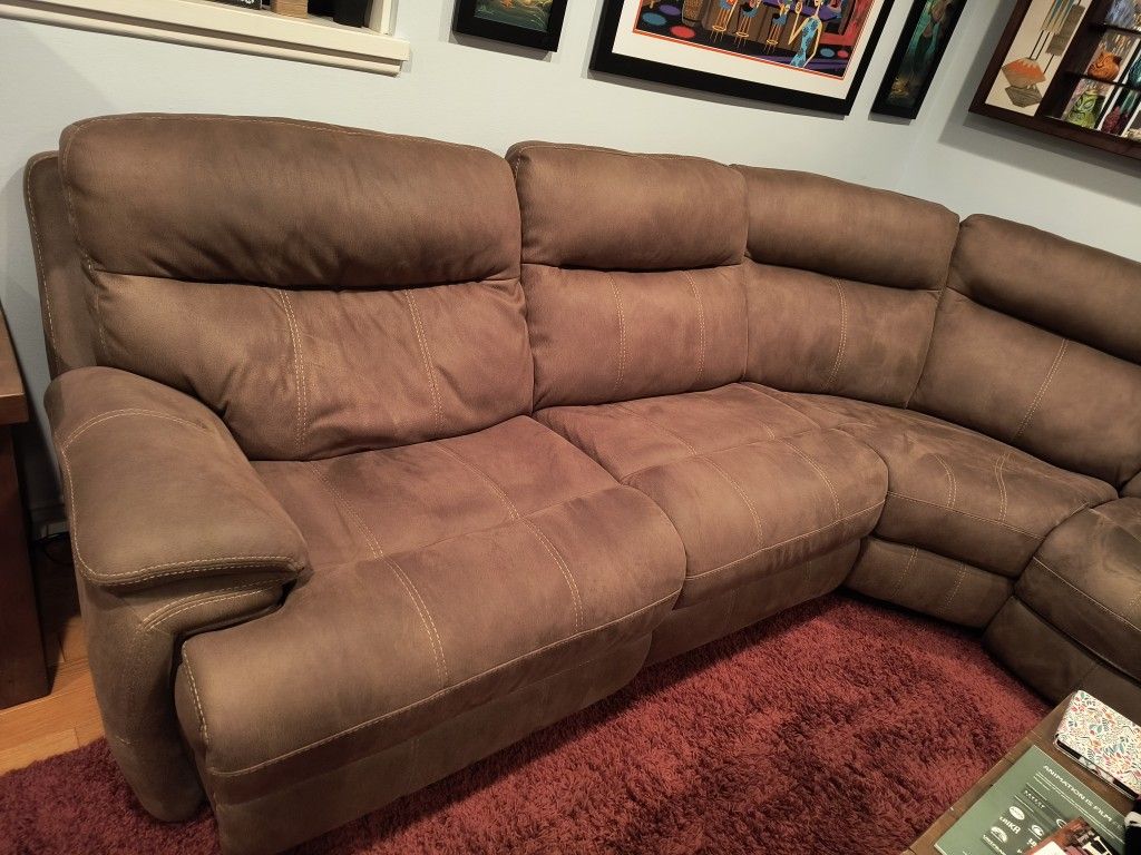 Sectional Sofa With 3 Recliners 
