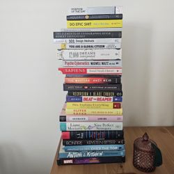 Selling a bunch of books 📚