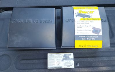 Two Commercial Tomcat Rat Bait Stations 4 Sale...