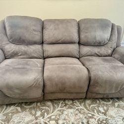 Reclining Sofa
