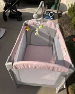 Baby pack and go play yard