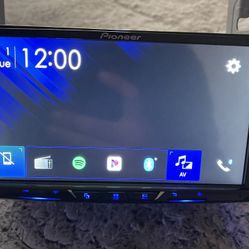 Pioneer AVH-NEX Multimedia DVD Receiver - Black Pandora  Apple CarPlay 