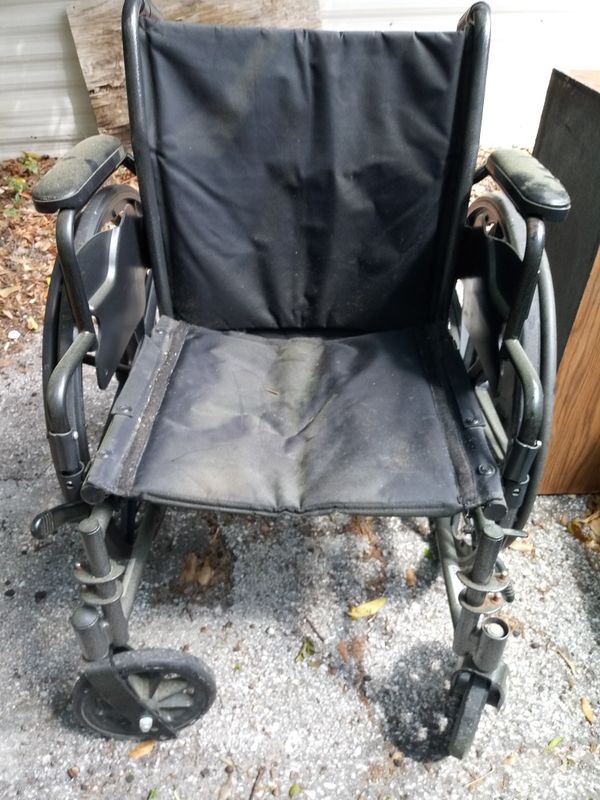 Black wheelchair for Sale in Ocala, FL - OfferUp