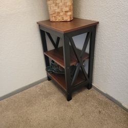 Side Table/Coffee Table 