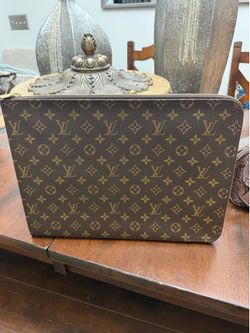 Authentic Louis Vuitton Document portfolio Case