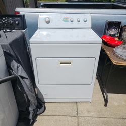 Whirl Pool Gas Dryer