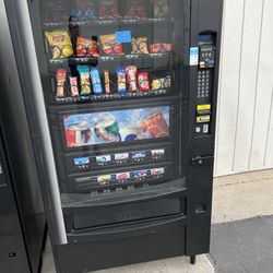COMBO VENDING MACHINES