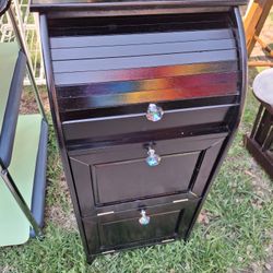 Black Cabinet 