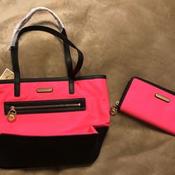 Michael Kors purse