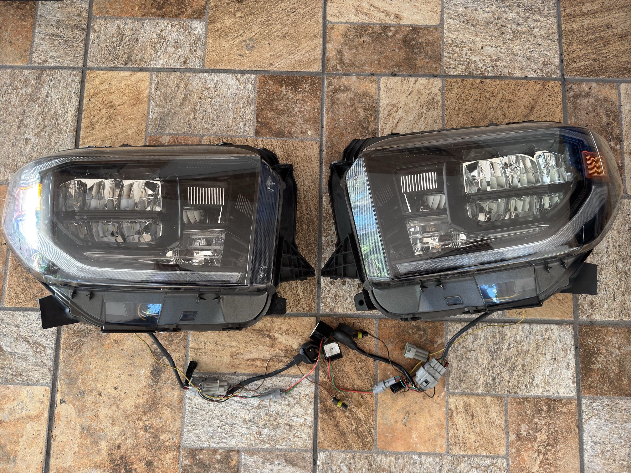 2014-2021 Toyota Tundra Black Color LED Headlight