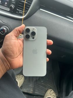 iPhone 15 pro max unlocked 512 GBs