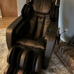 Infinity Leather Massage Chair Condition: Great, from a non-smoking home. 