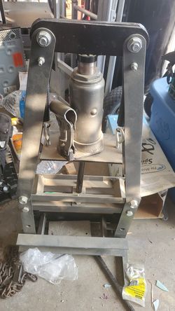 Central machinery 6 ton hydraulic press