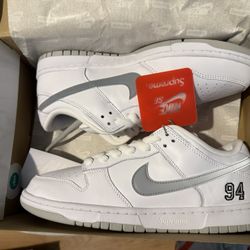Nike SB Dunk Low Supreme 94 White Metallic Silver Size 10.5M DS