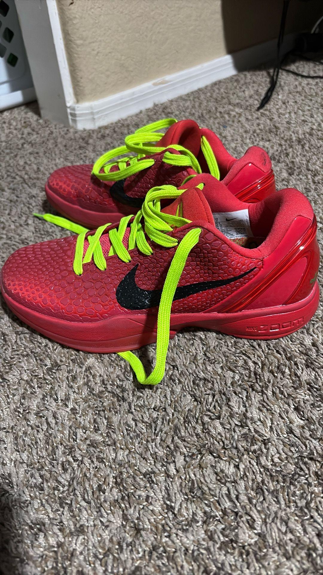 Kobe 6 Reverse Grinch