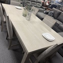 7 Pc Dining Set 