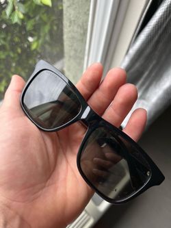 Gucci Men’s Sunglasses Polarized